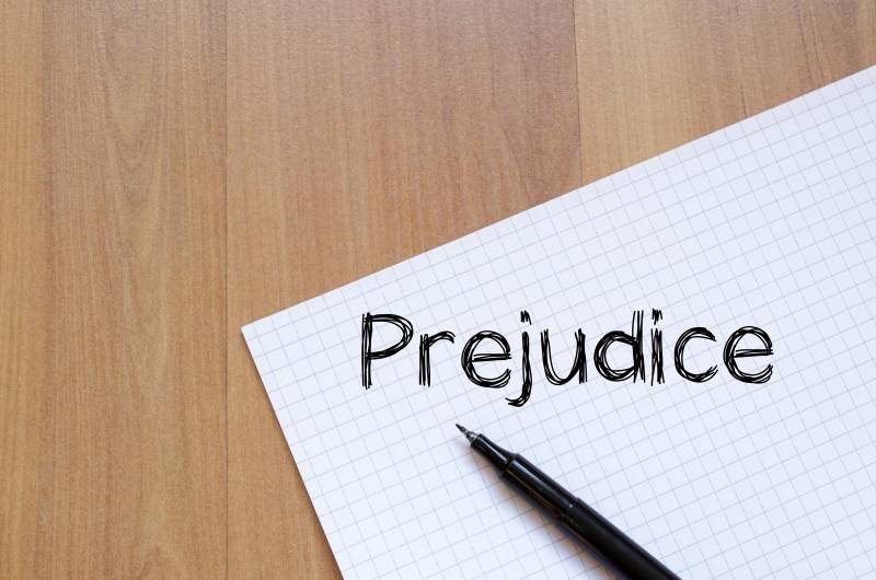 Conseil juridique pour requalification de démission en licenciement sans cause réelle et sérieuse à Paris 75