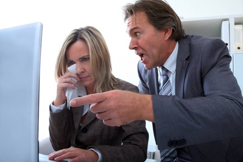 Harcèlement moral au travail, que faire et faut il porter plainte?